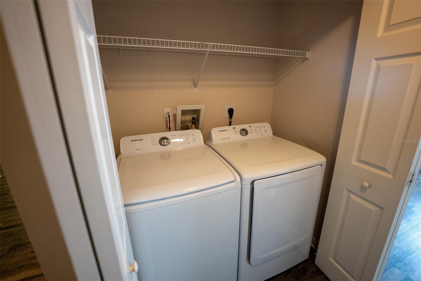 Image 20 of 33 For 911 Orange Avenue 127