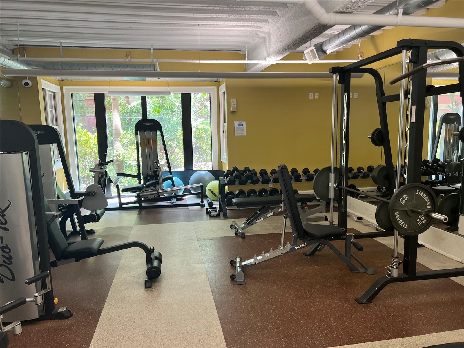 Image 32 of 33 For 911 Orange Avenue 127