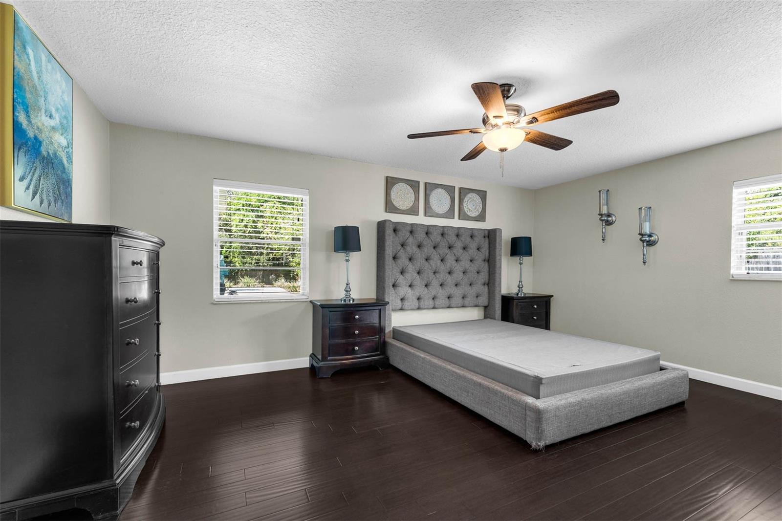 Image 16 of 49 For 6106 Huckleberry Avenue