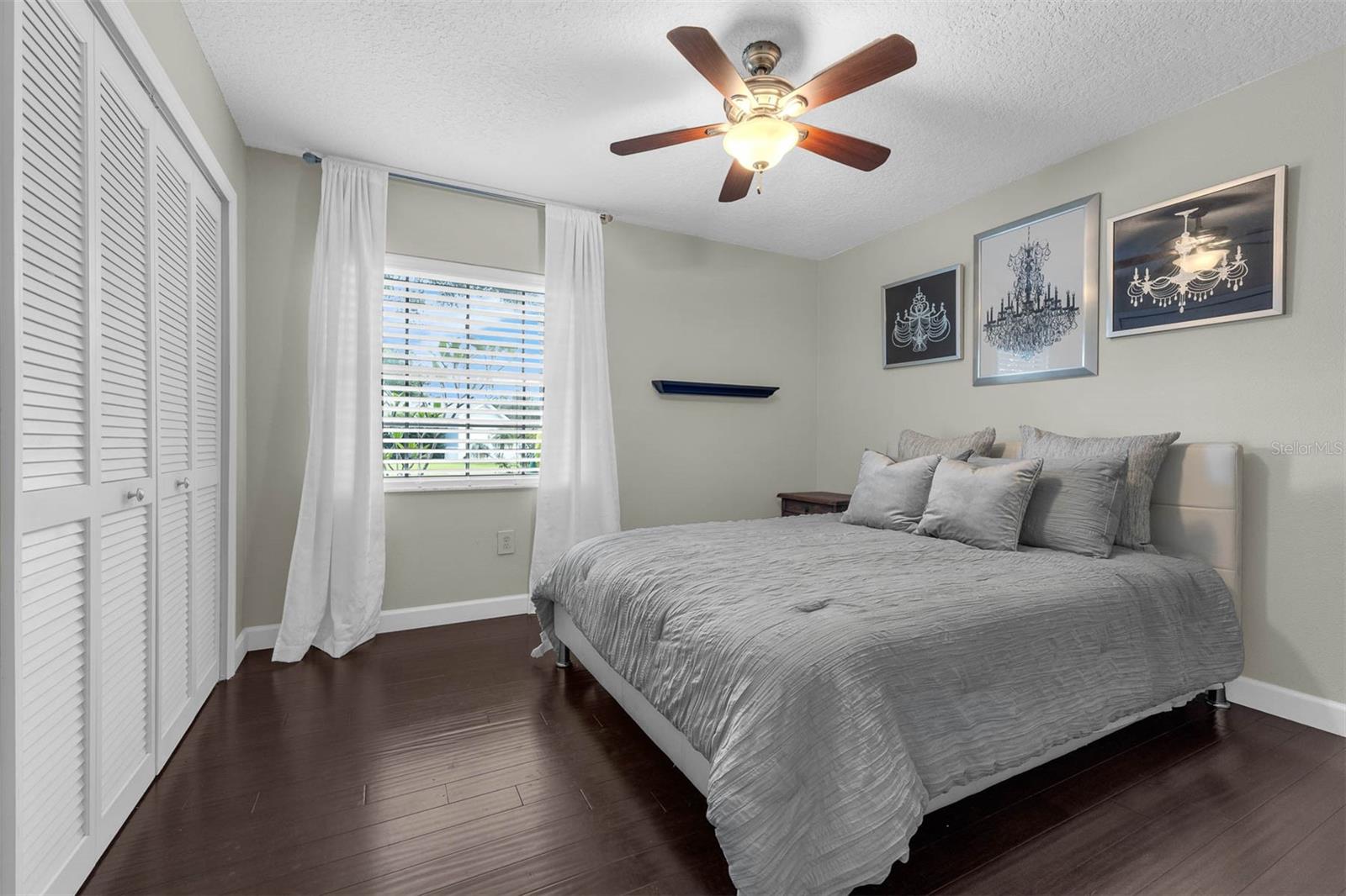 Image 22 of 49 For 6106 Huckleberry Avenue