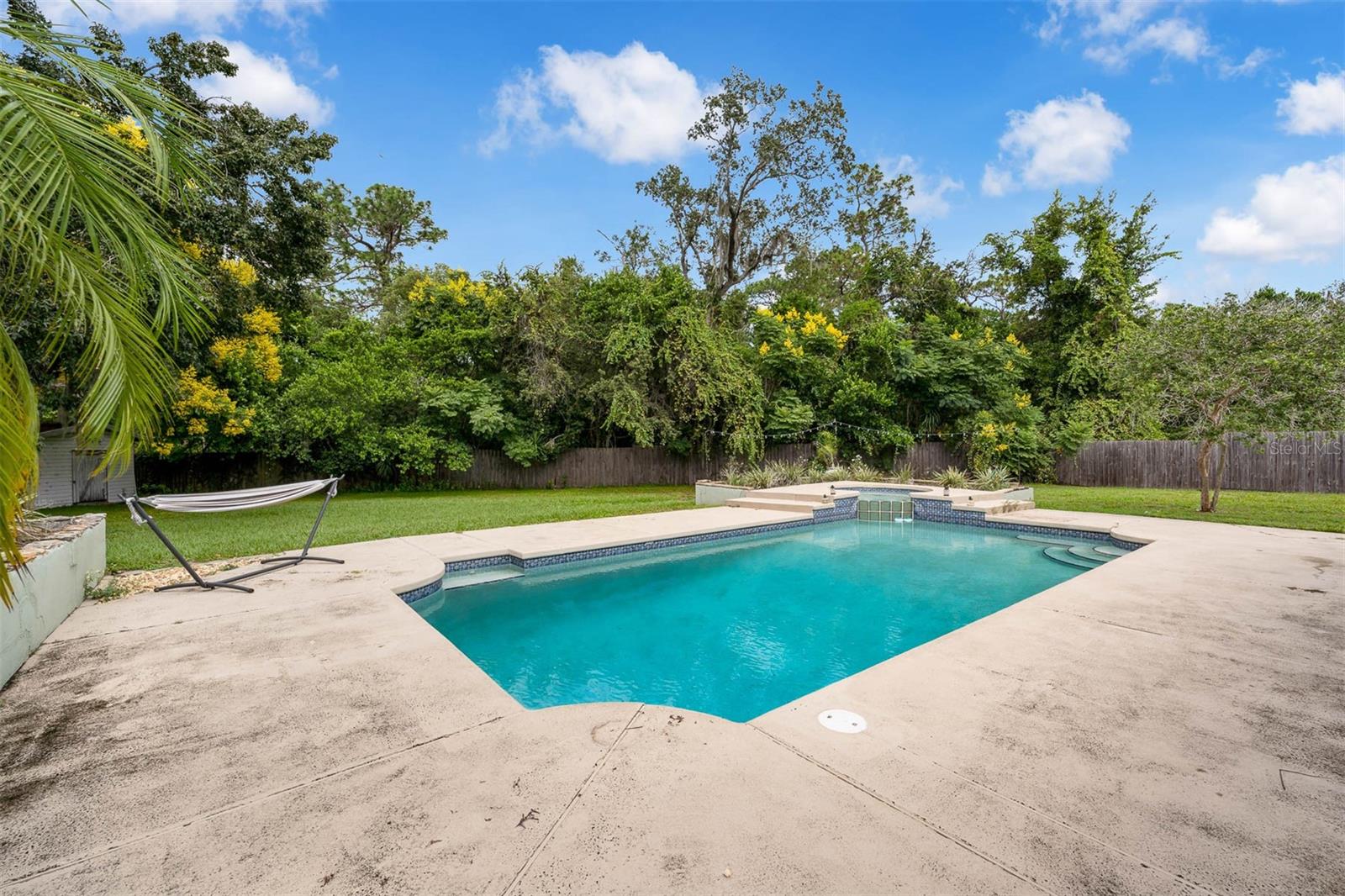 Image 3 of 49 For 6106 Huckleberry Avenue