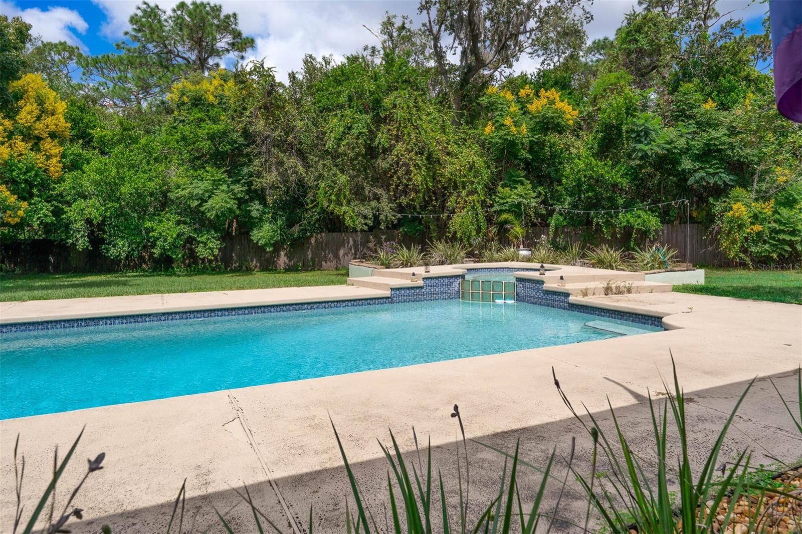 Image 30 of 49 For 6106 Huckleberry Avenue