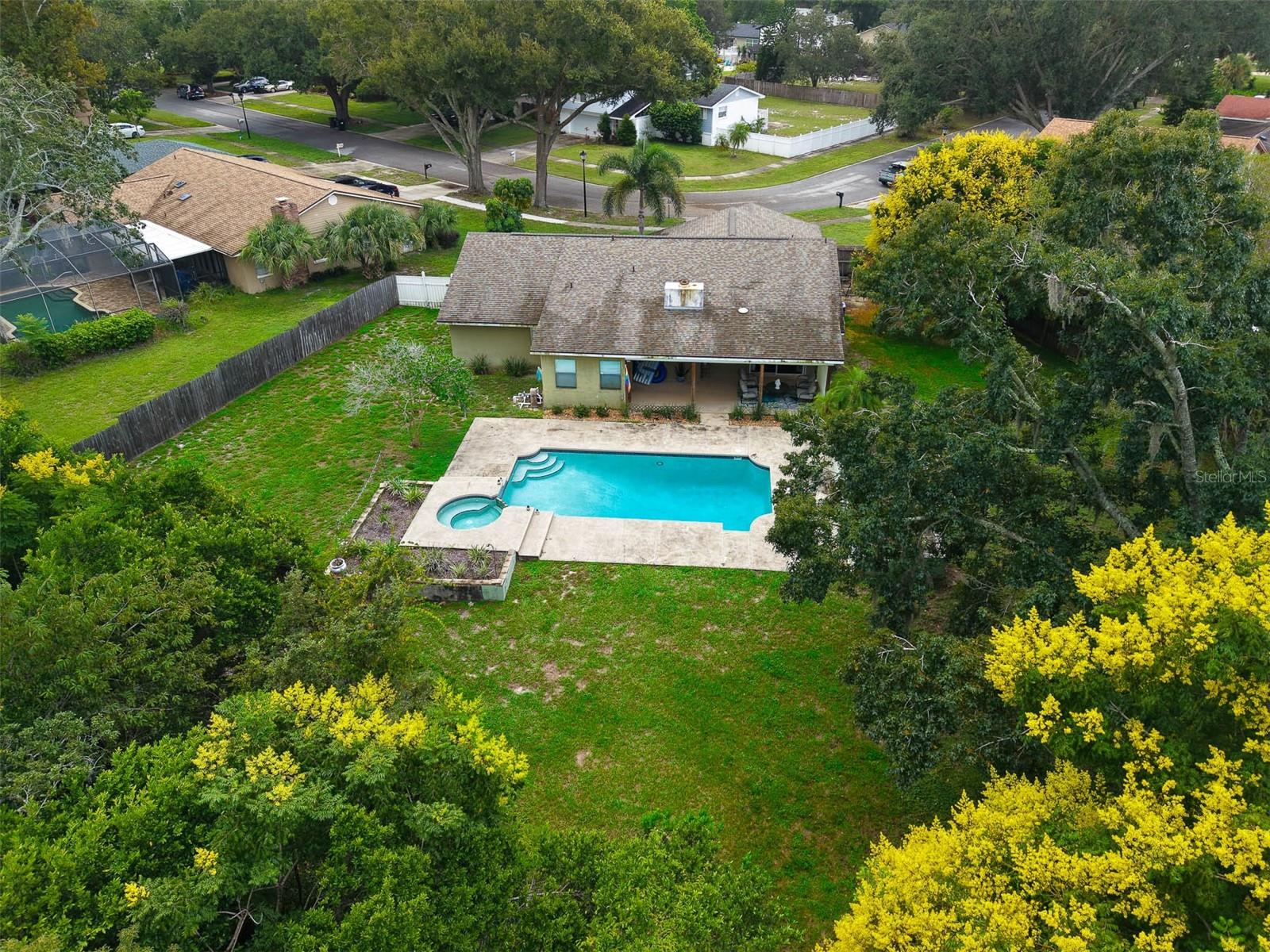 Image 36 of 49 For 6106 Huckleberry Avenue