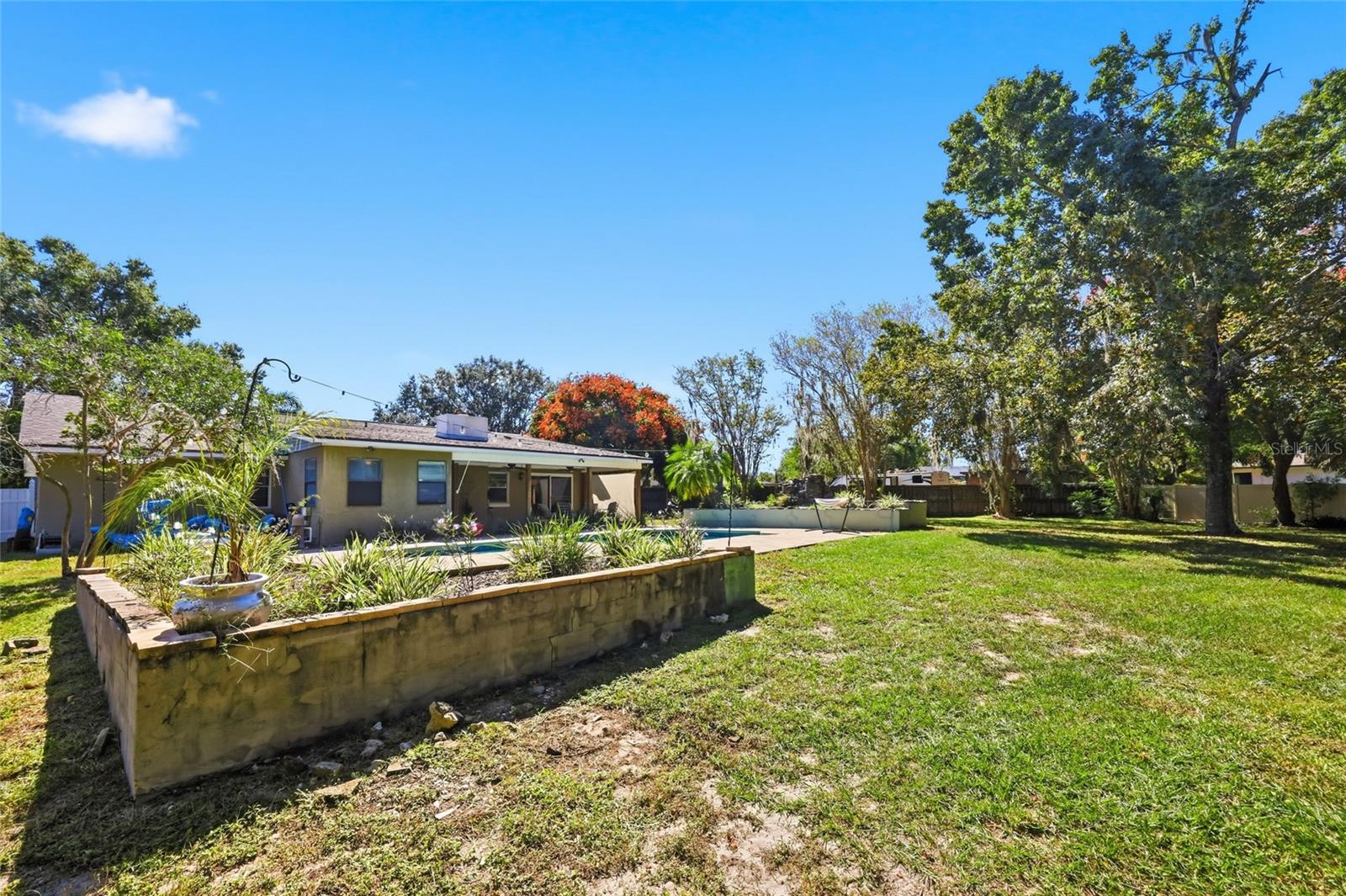 Image 45 of 49 For 6106 Huckleberry Avenue