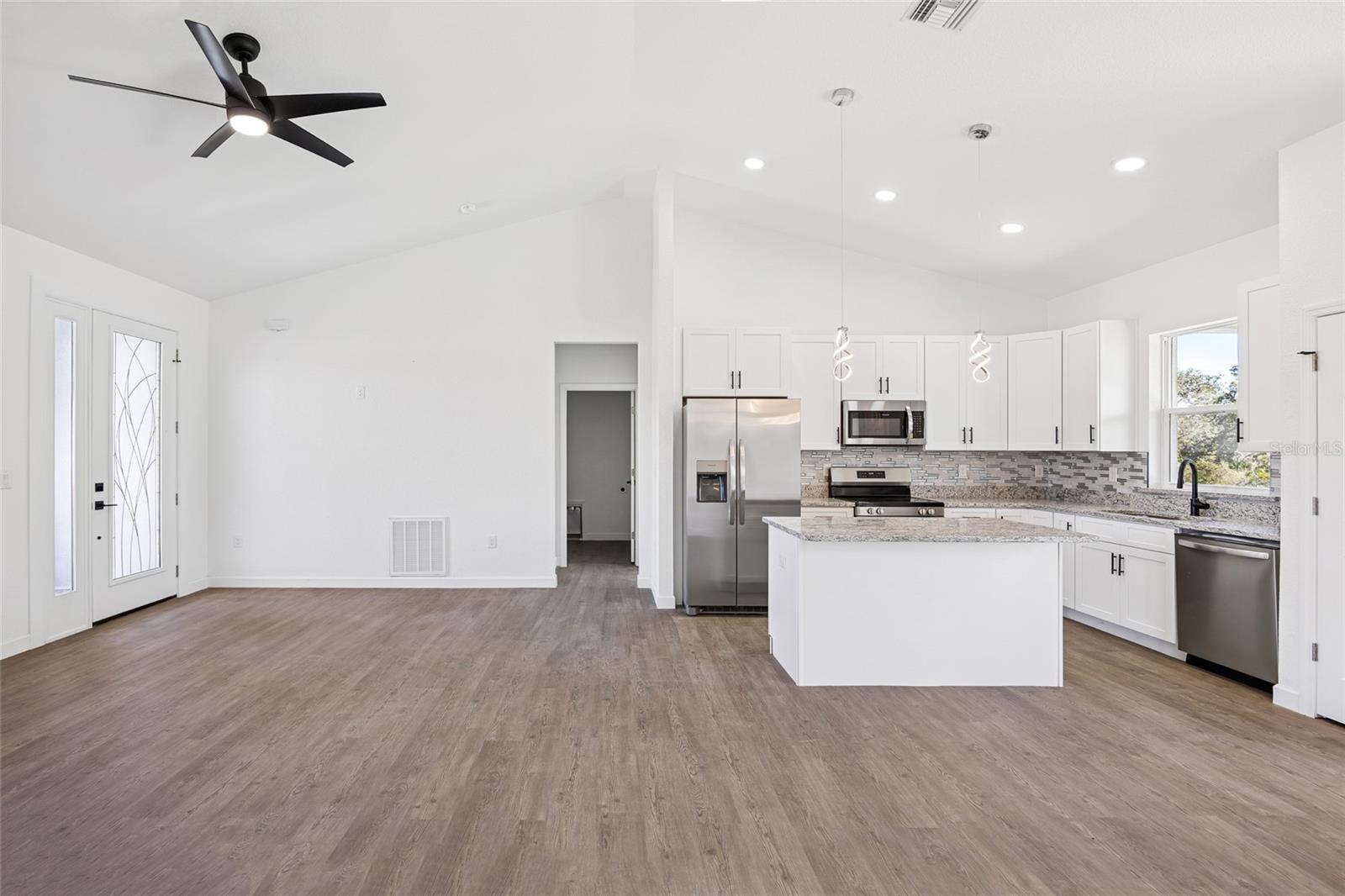 Image 12 of 38 For 7433 Domenico Street