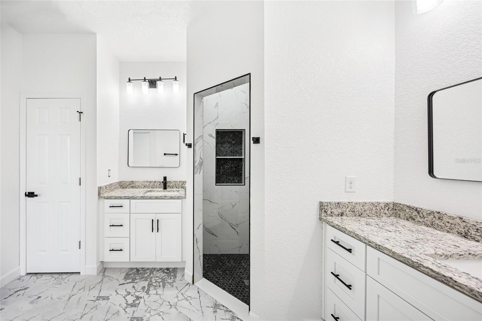 Image 21 of 38 For 7433 Domenico Street