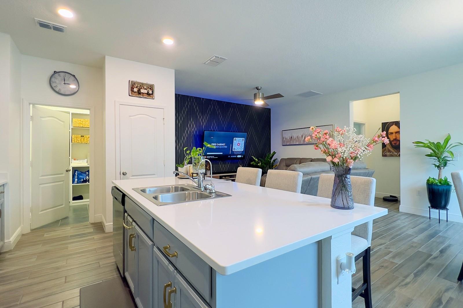 Image 21 of 64 For 2755 Meadow Stream Way