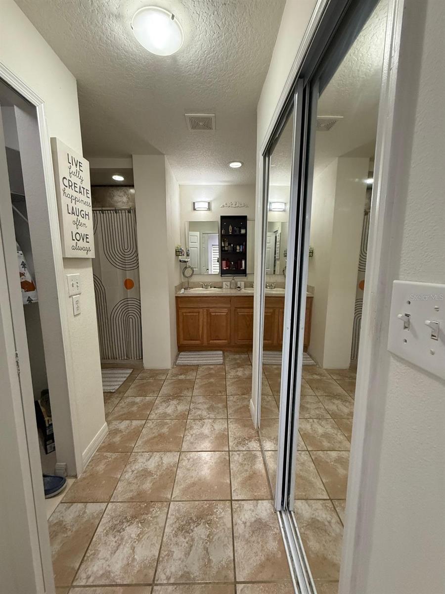 Image 14 of 23 For 4706 Doral Pointe Drive