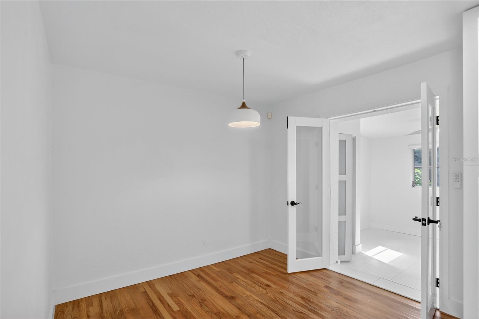 Image 13 of 57 For 832 Thalia Drive