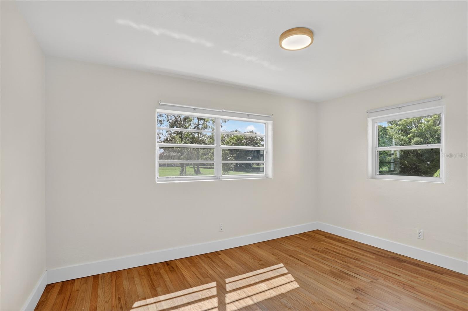 Image 30 of 57 For 832 Thalia Drive