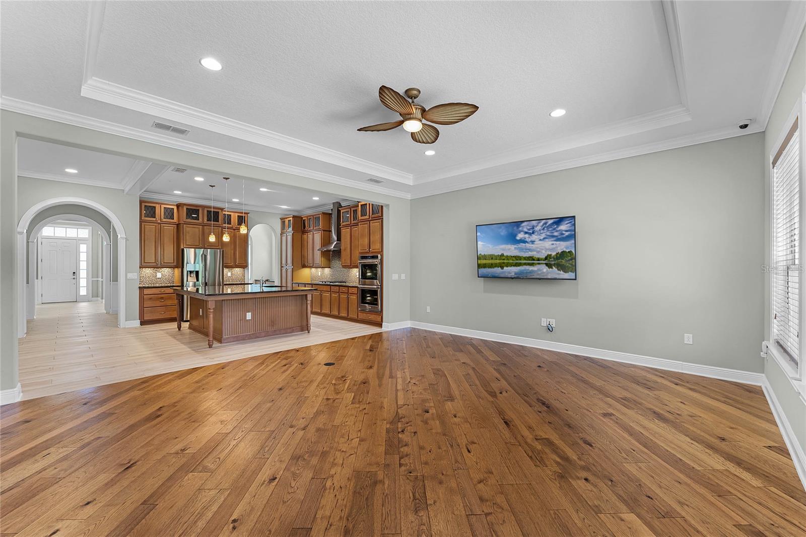 Image 10 of 62 For 15216 Johns Lake Pointe Boulevard