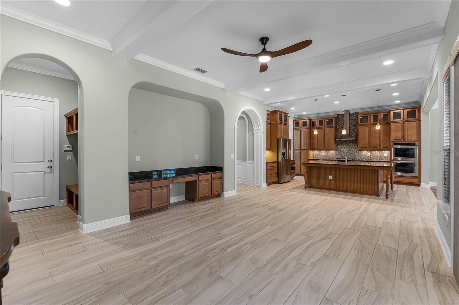 Image 16 of 62 For 15216 Johns Lake Pointe Boulevard