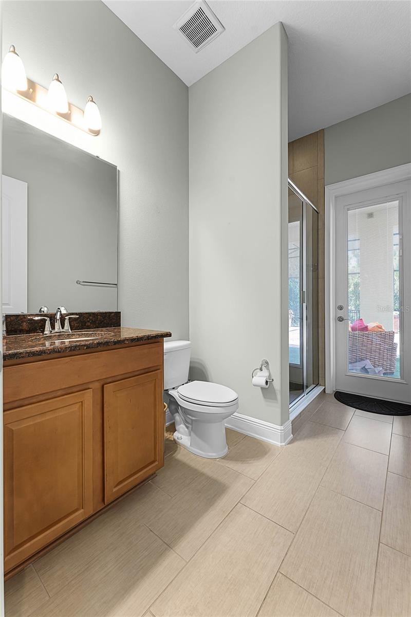 Image 26 of 62 For 15216 Johns Lake Pointe Boulevard