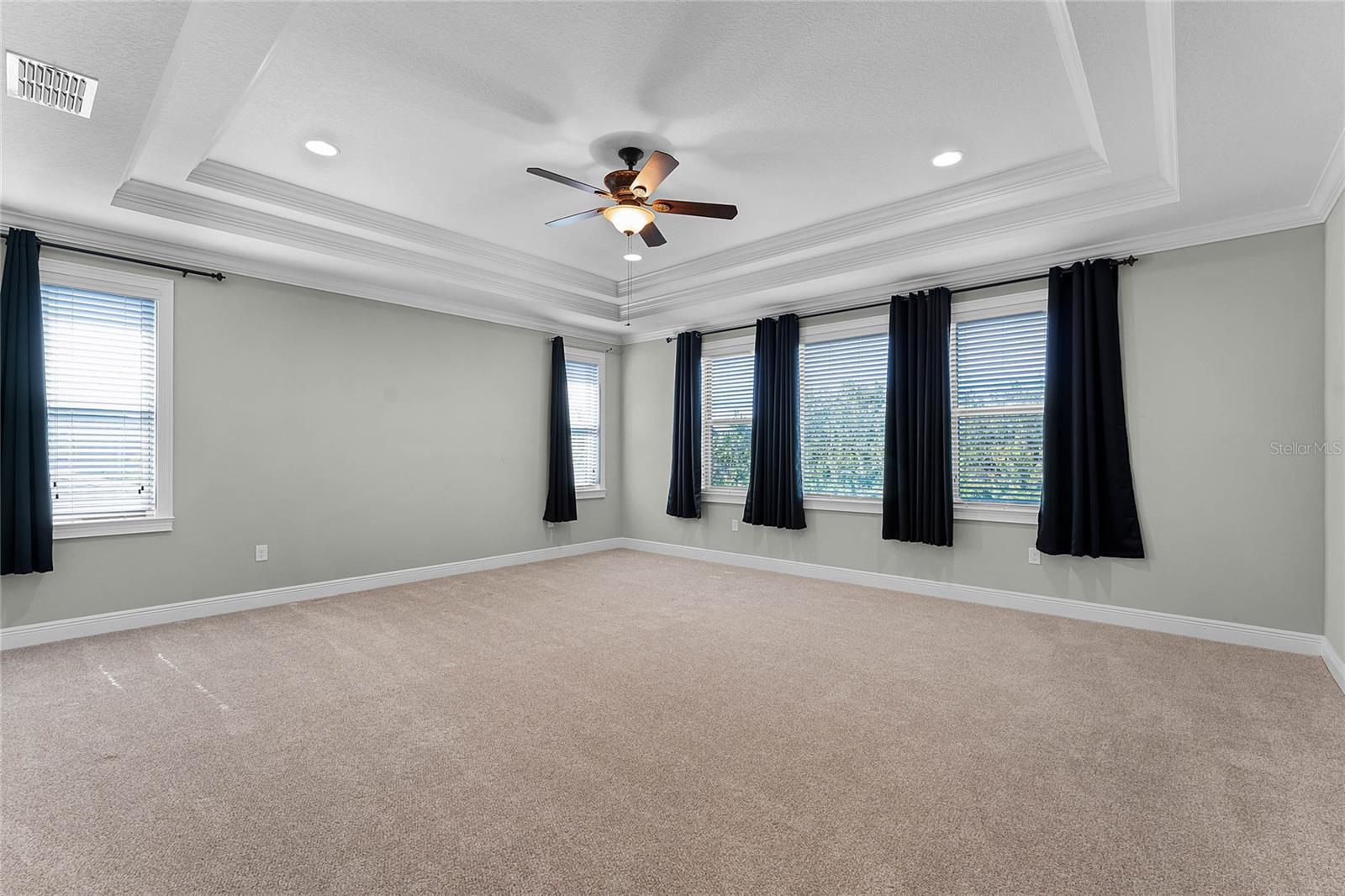 Image 27 of 62 For 15216 Johns Lake Pointe Boulevard
