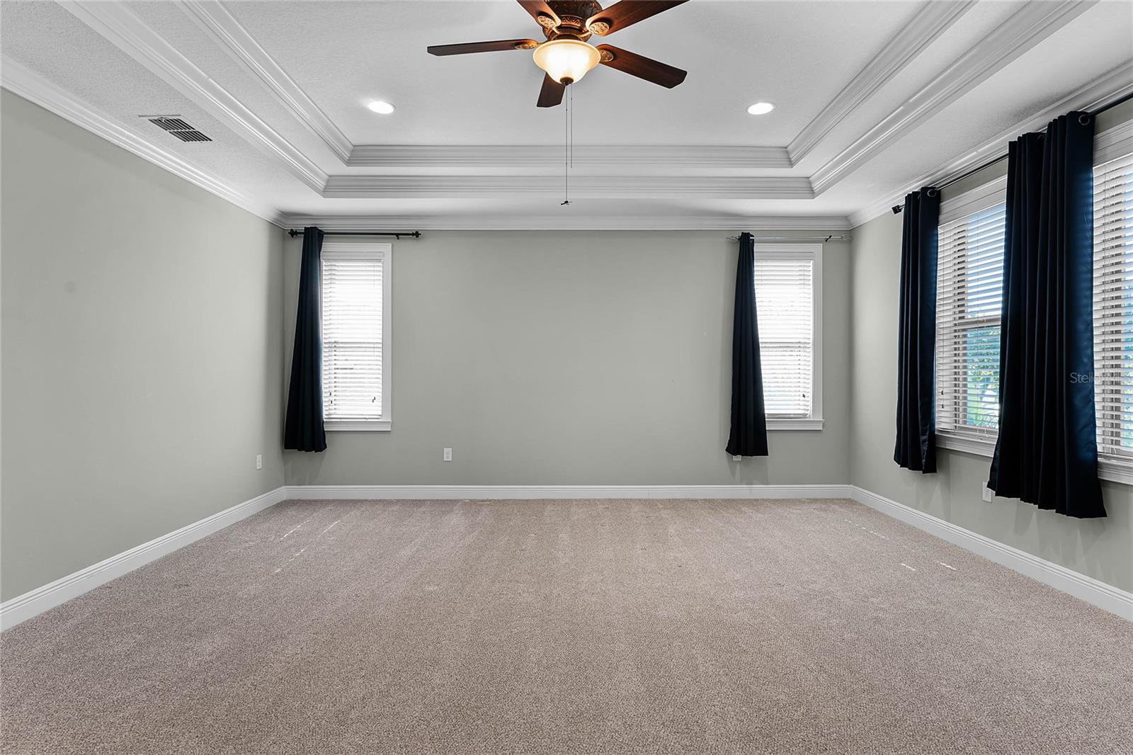 Image 29 of 62 For 15216 Johns Lake Pointe Boulevard