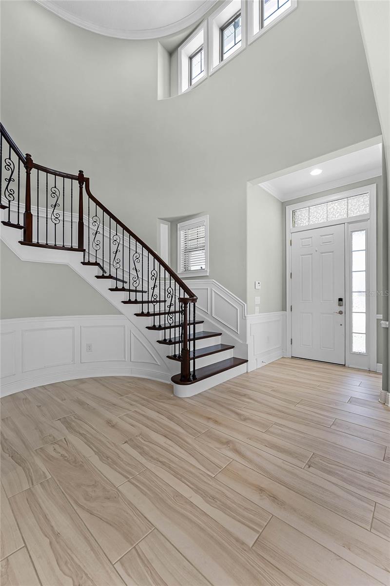 Image 3 of 62 For 15216 Johns Lake Pointe Boulevard
