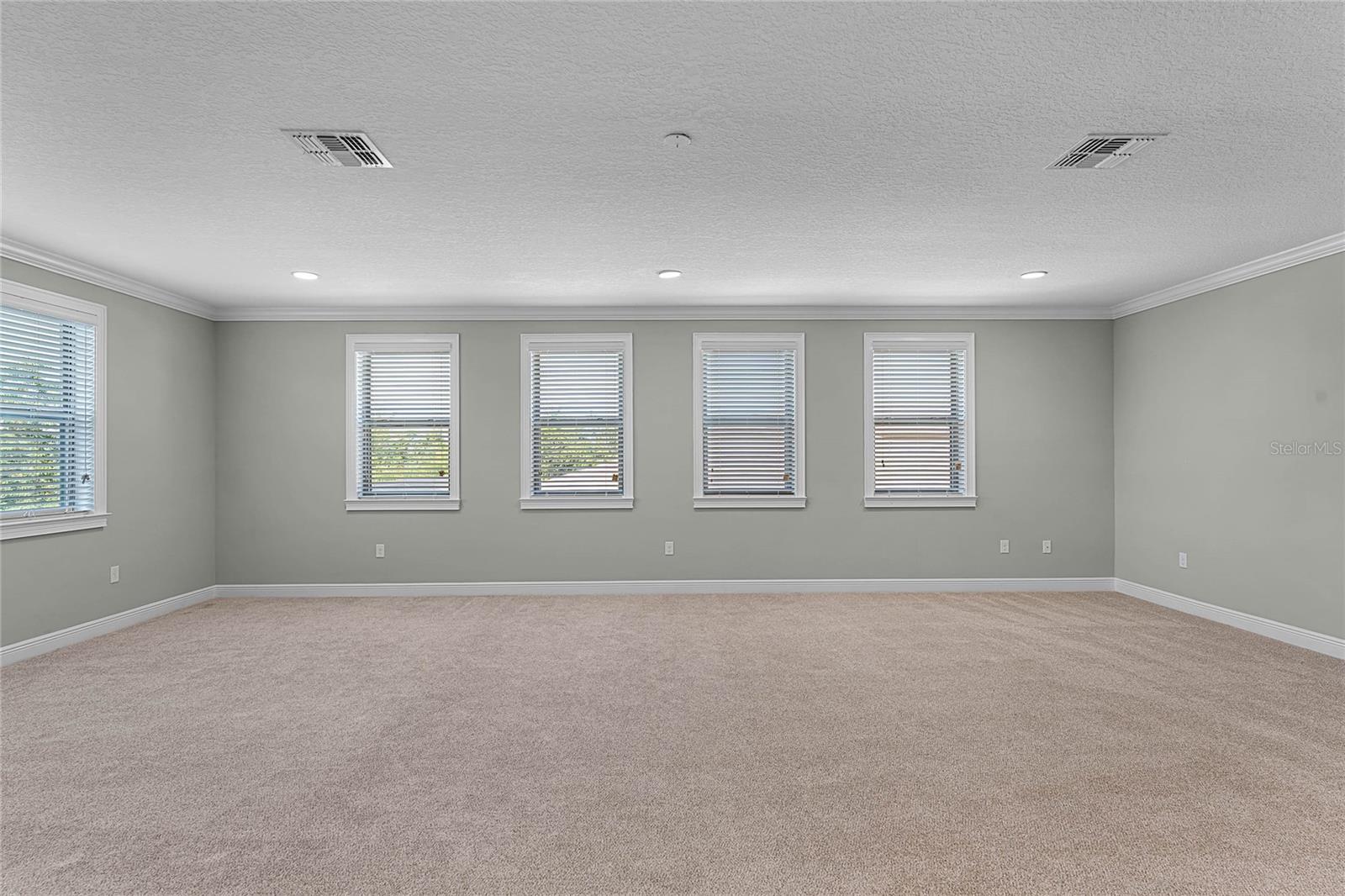 Image 39 of 62 For 15216 Johns Lake Pointe Boulevard