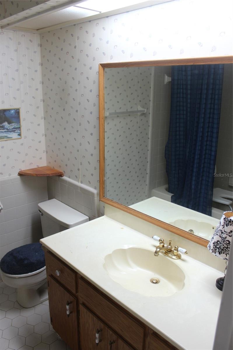 Image 24 of 35 For 649 Broadmoor Circle