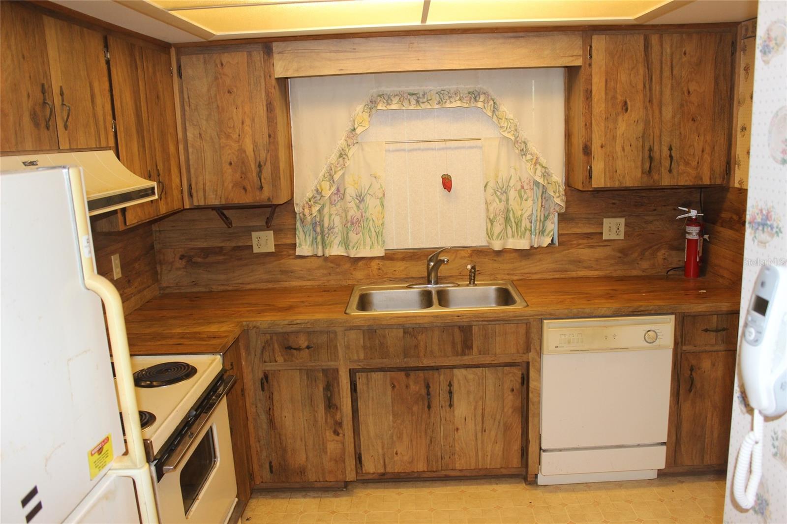 Image 8 of 35 For 649 Broadmoor Circle