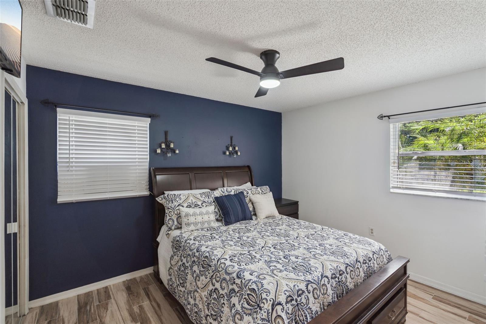 Image 6 of 18 For 5651 Pinerock Road