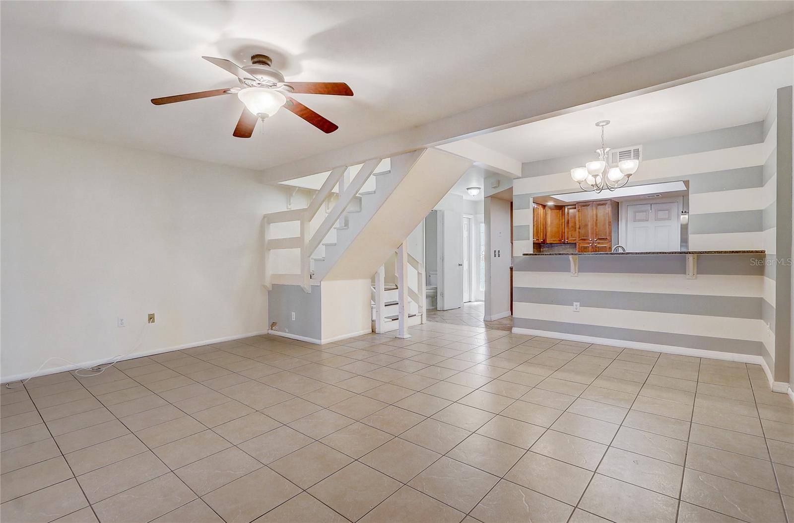 Image 10 of 46 For 53 Emerald Court