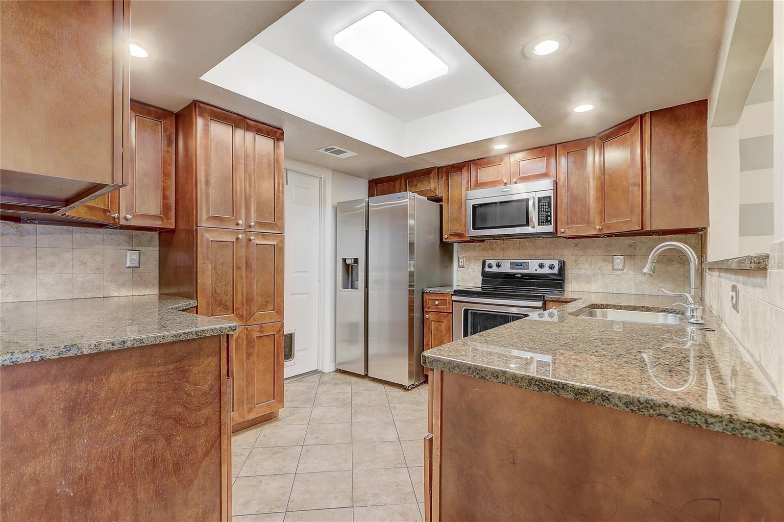 Image 15 of 46 For 53 Emerald Court