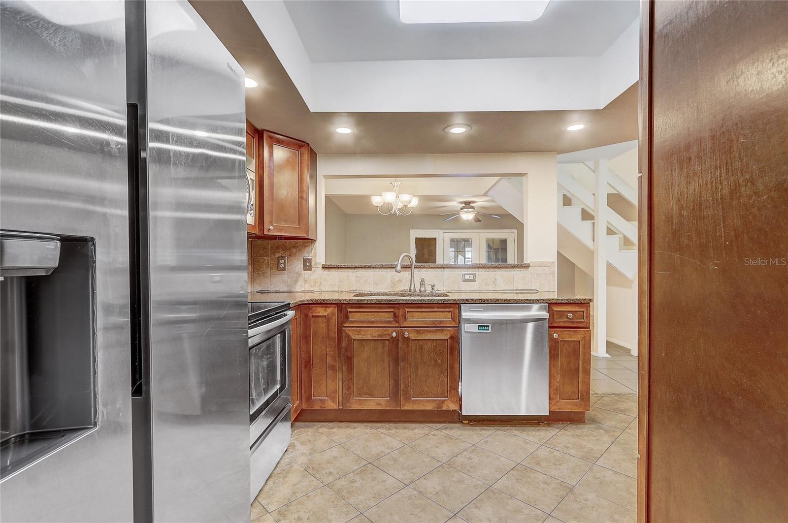 Image 16 of 46 For 53 Emerald Court