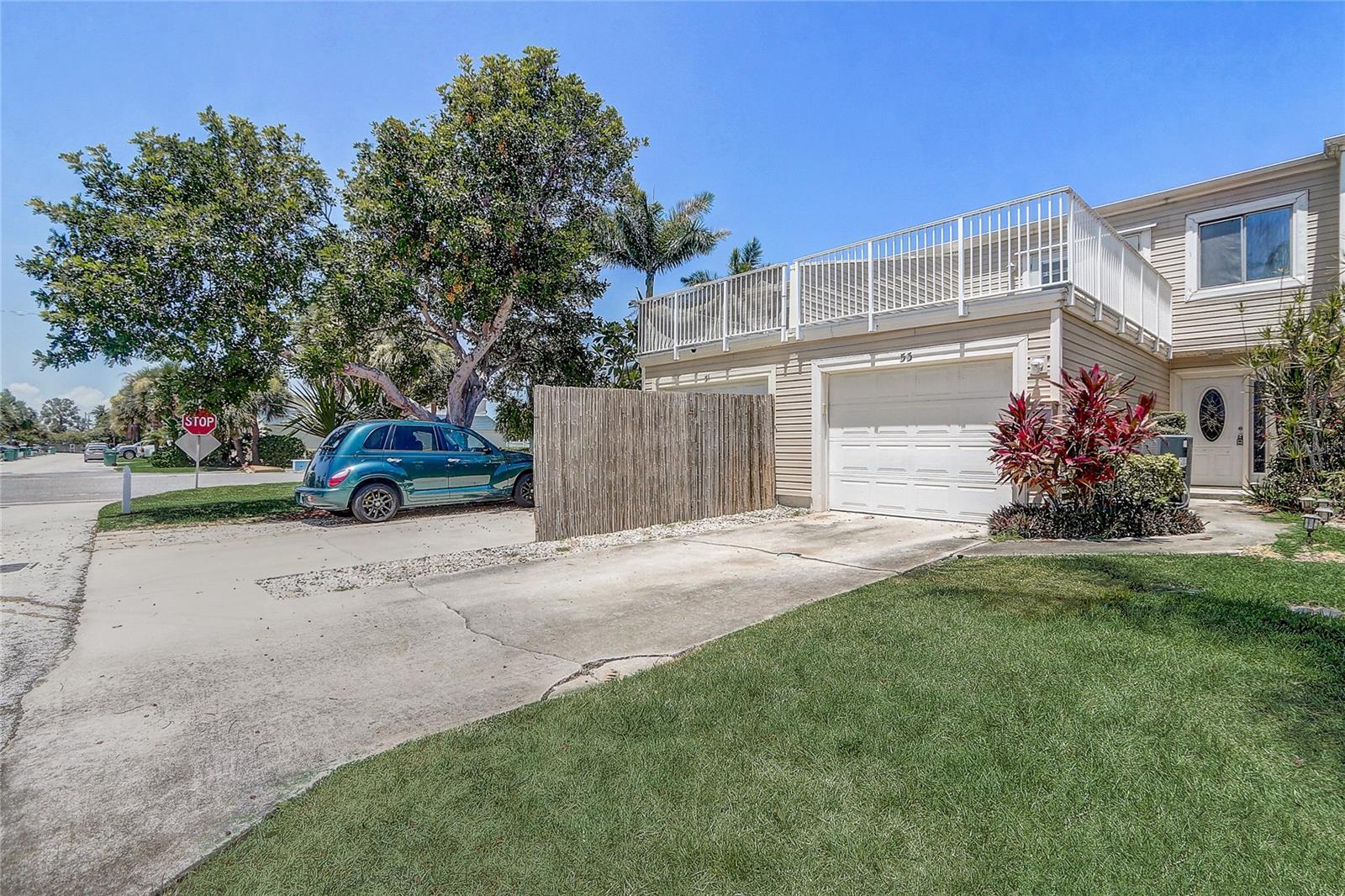 Image 2 of 46 For 53 Emerald Court