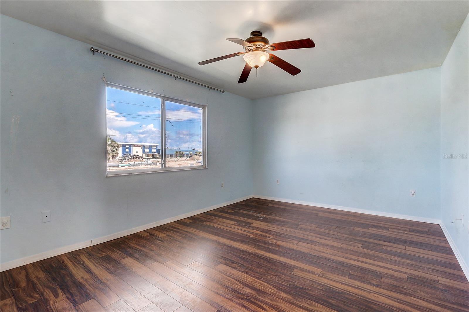 Image 23 of 46 For 53 Emerald Court