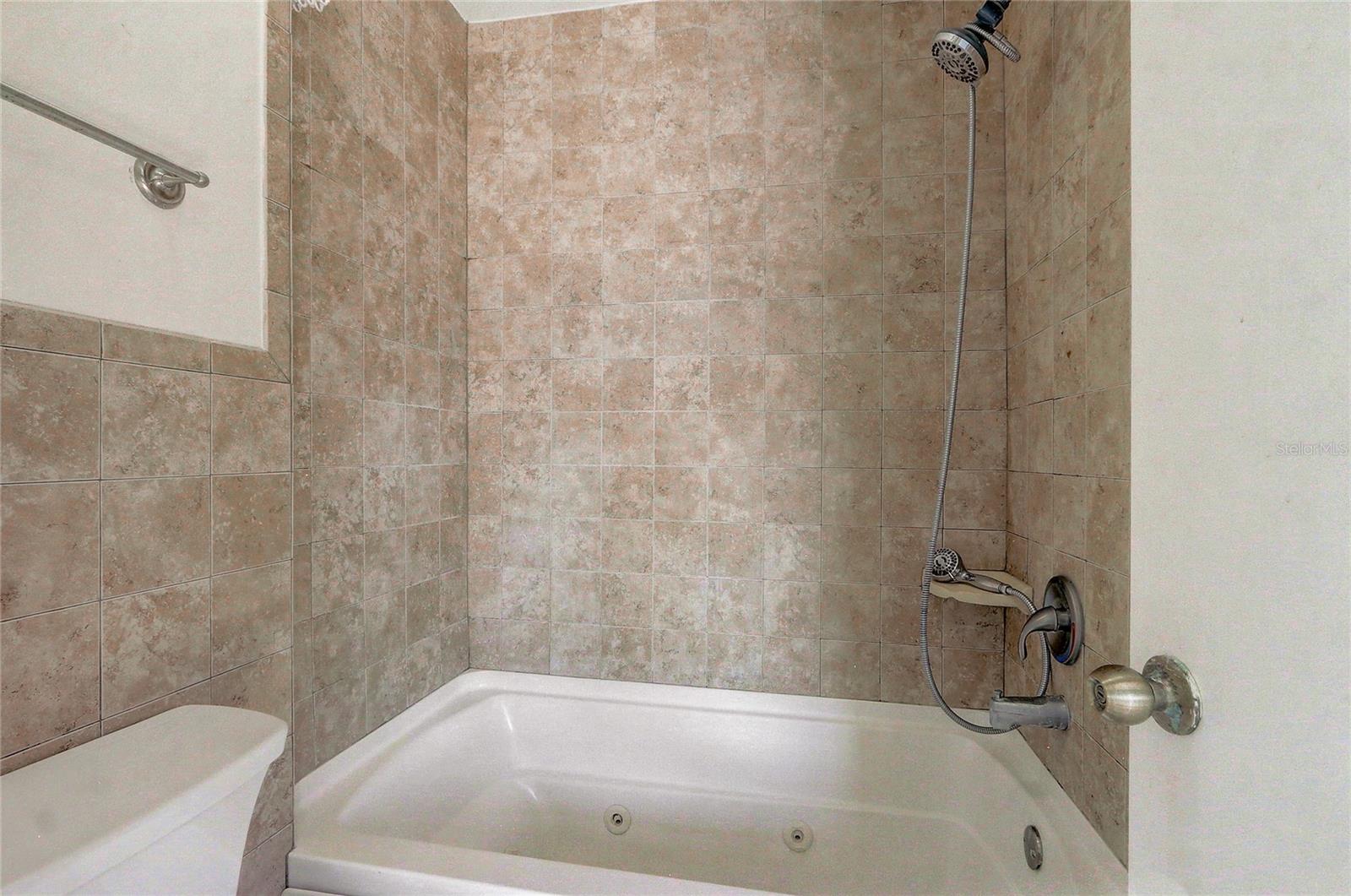 Image 32 of 46 For 53 Emerald Court