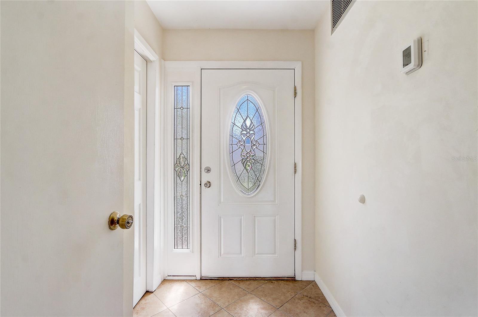 Image 5 of 46 For 53 Emerald Court