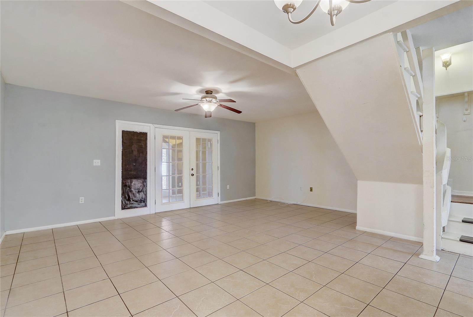 Image 8 of 46 For 53 Emerald Court