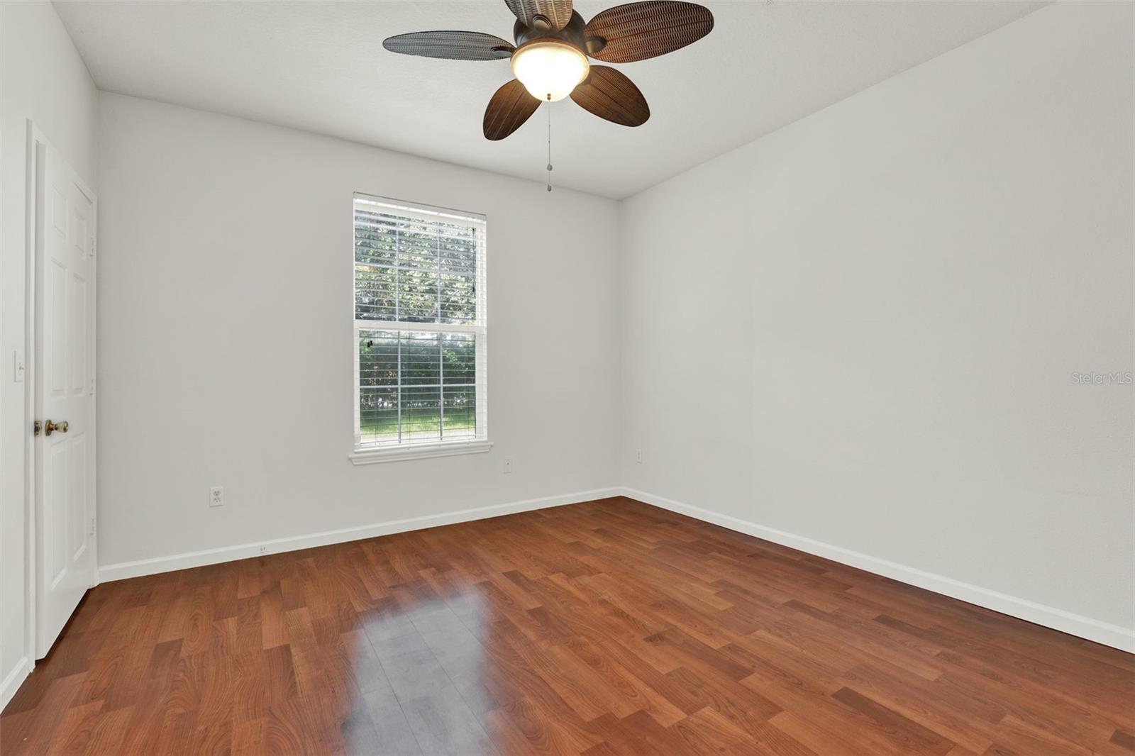 Image 17 of 43 For 14353 Fredricksburg Drive 911