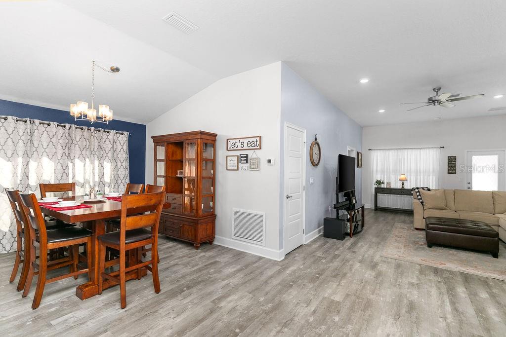 Image 13 of 45 For 711 Tupelo Circle