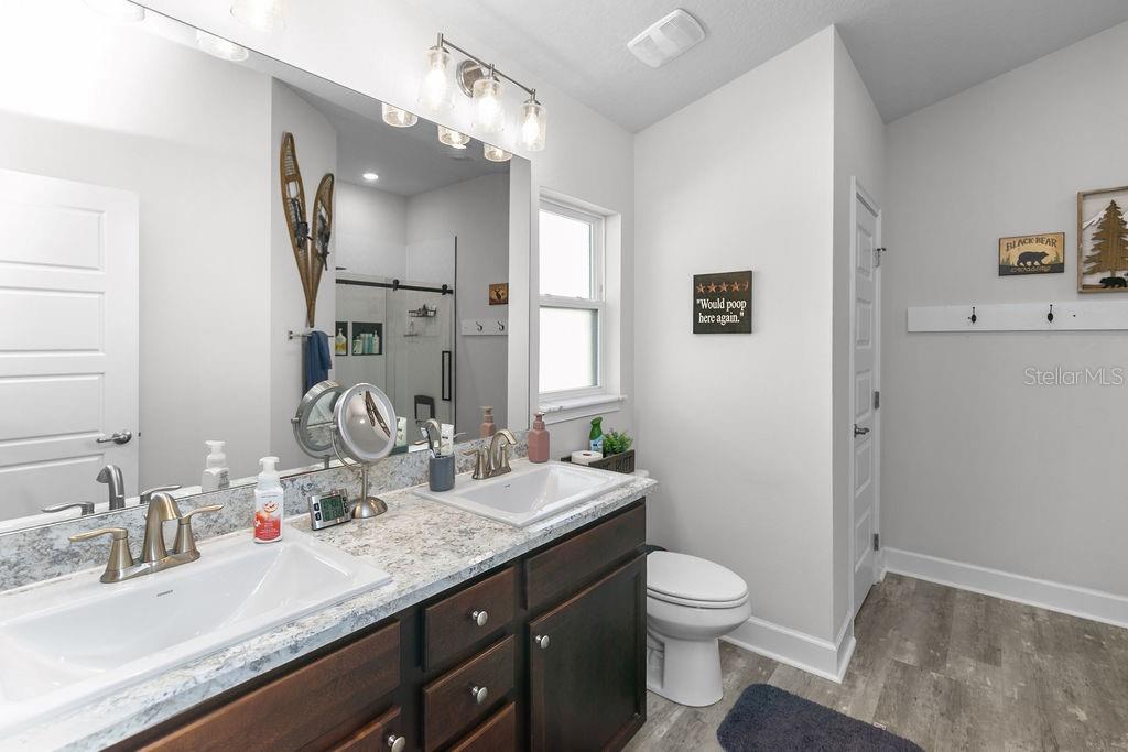Image 23 of 45 For 711 Tupelo Circle