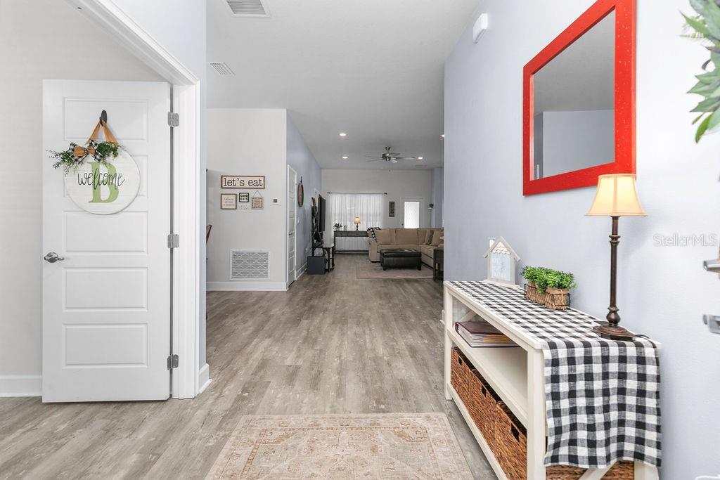 Image 4 of 45 For 711 Tupelo Circle
