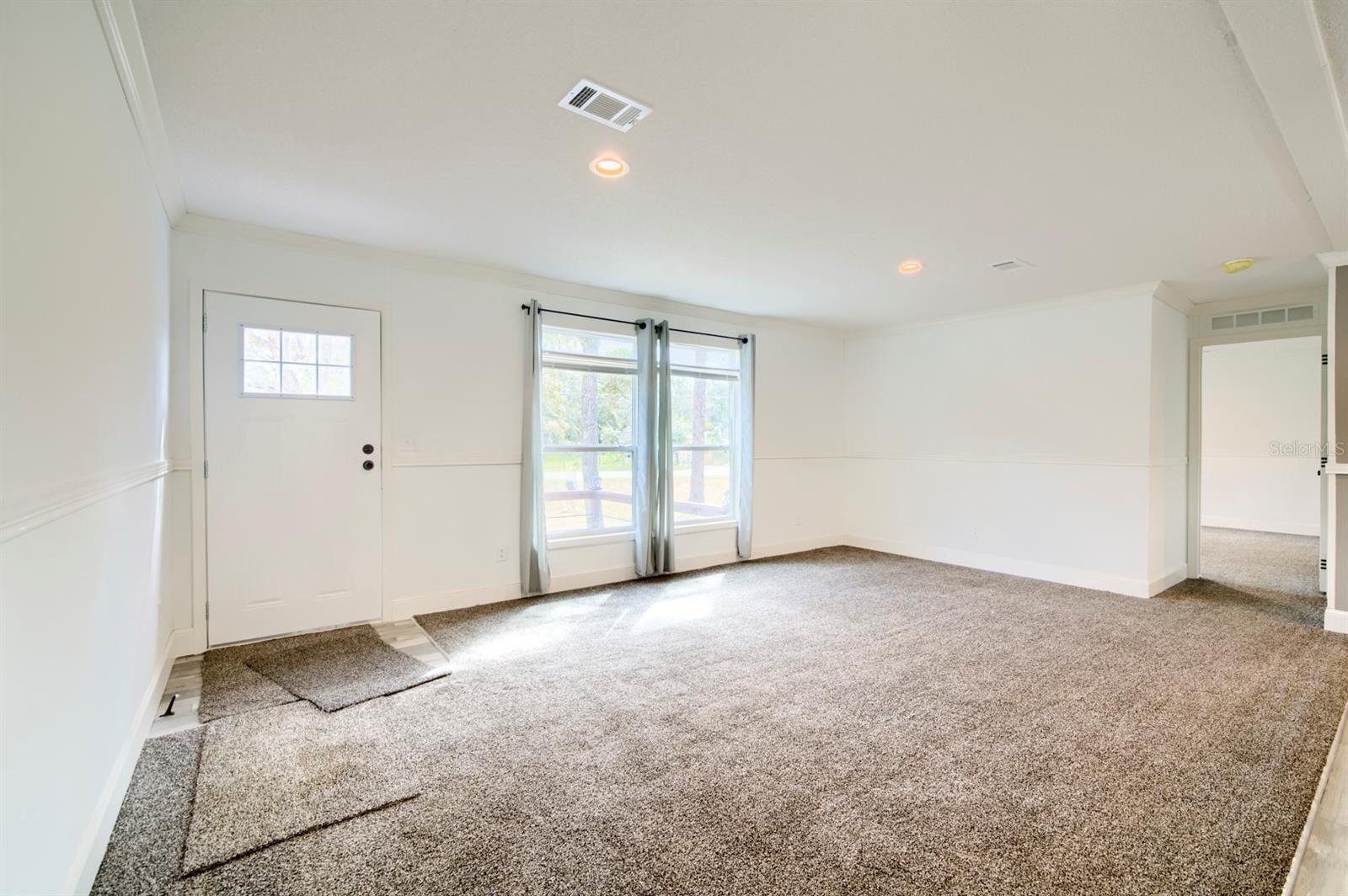 Image 11 of 42 For 14247 Hurricane Drive