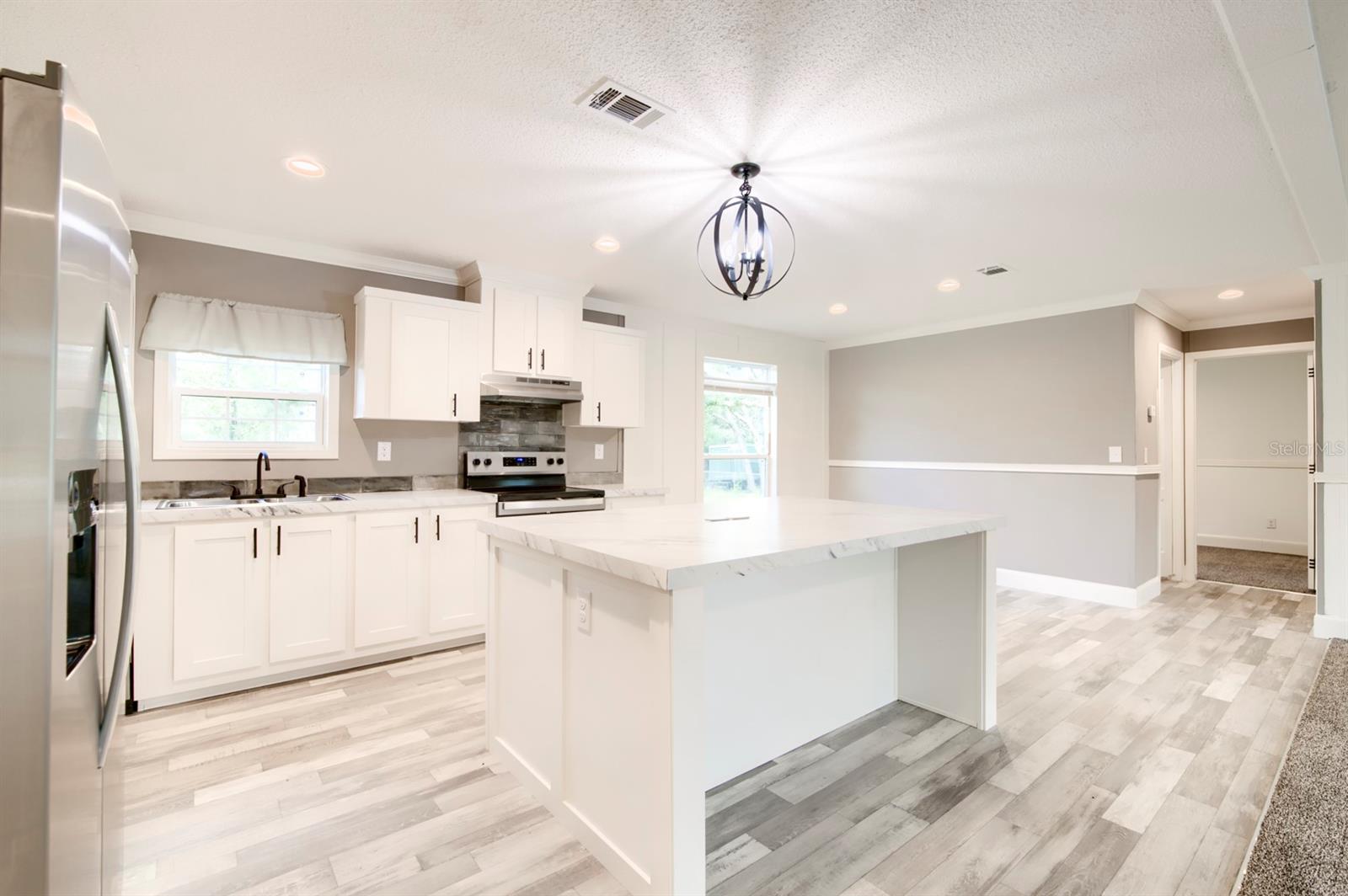 Image 14 of 42 For 14247 Hurricane Drive