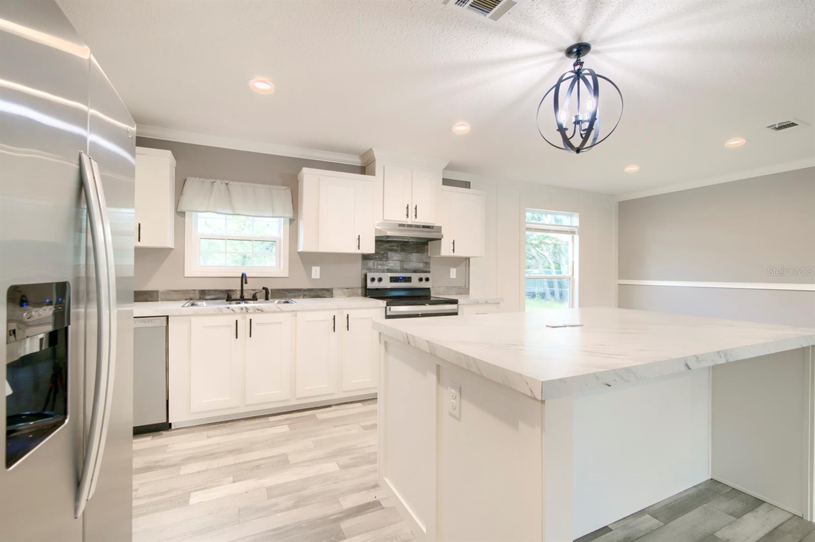 Image 17 of 42 For 14247 Hurricane Drive