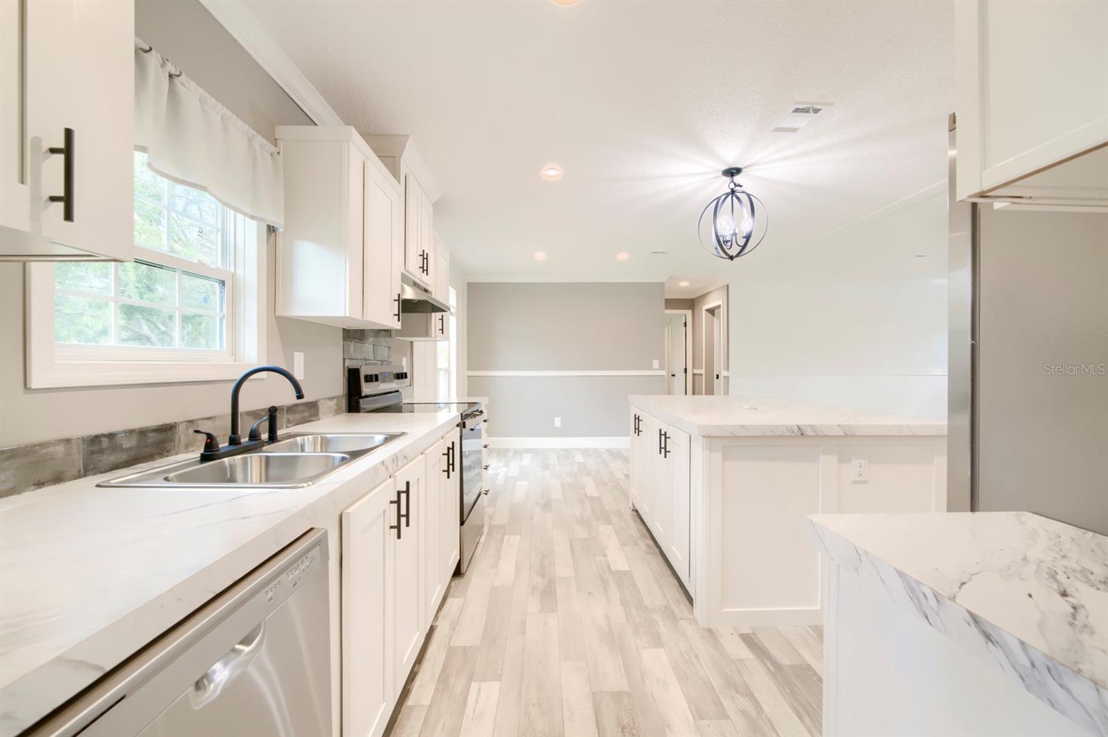 Image 21 of 42 For 14247 Hurricane Drive