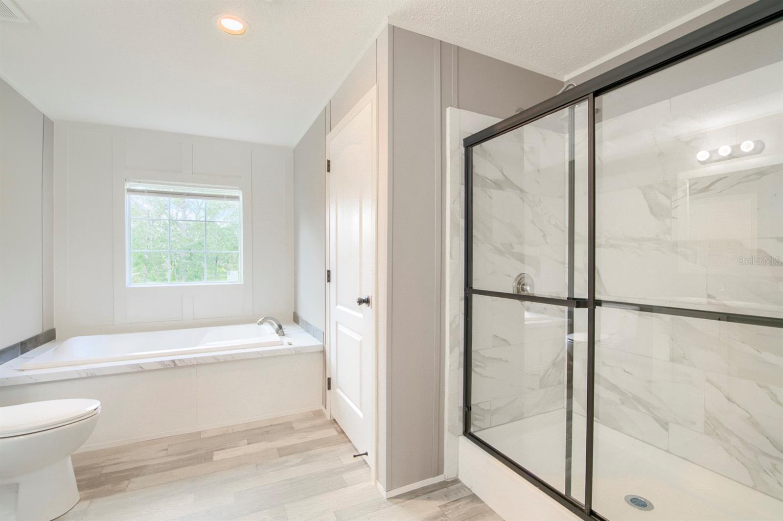 Image 26 of 42 For 14247 Hurricane Drive