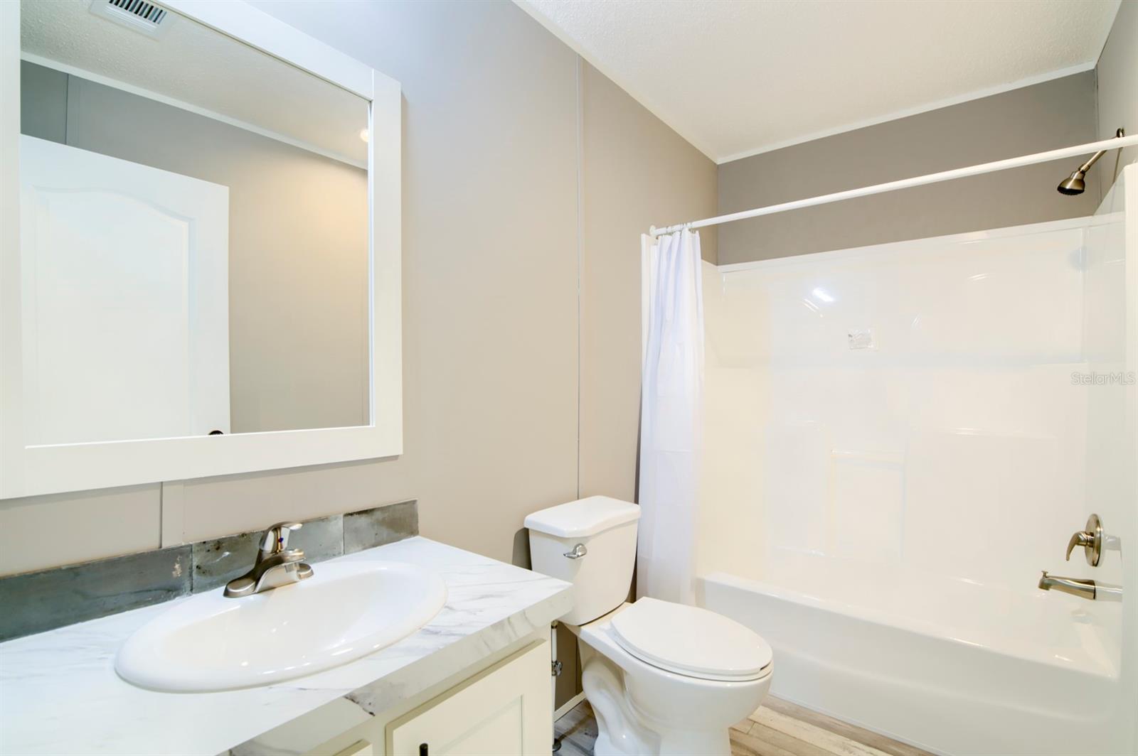 Image 37 of 42 For 14247 Hurricane Drive