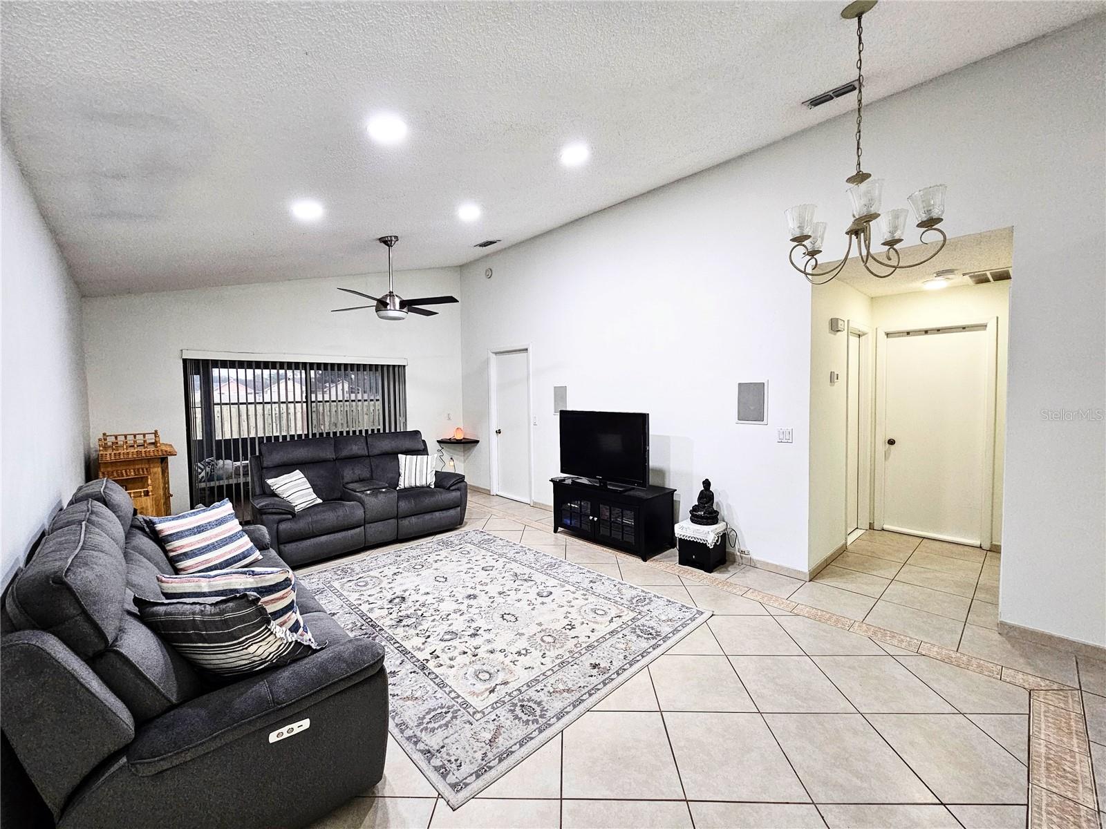 Image 23 of 25 For 4231 Sandhurst Drive