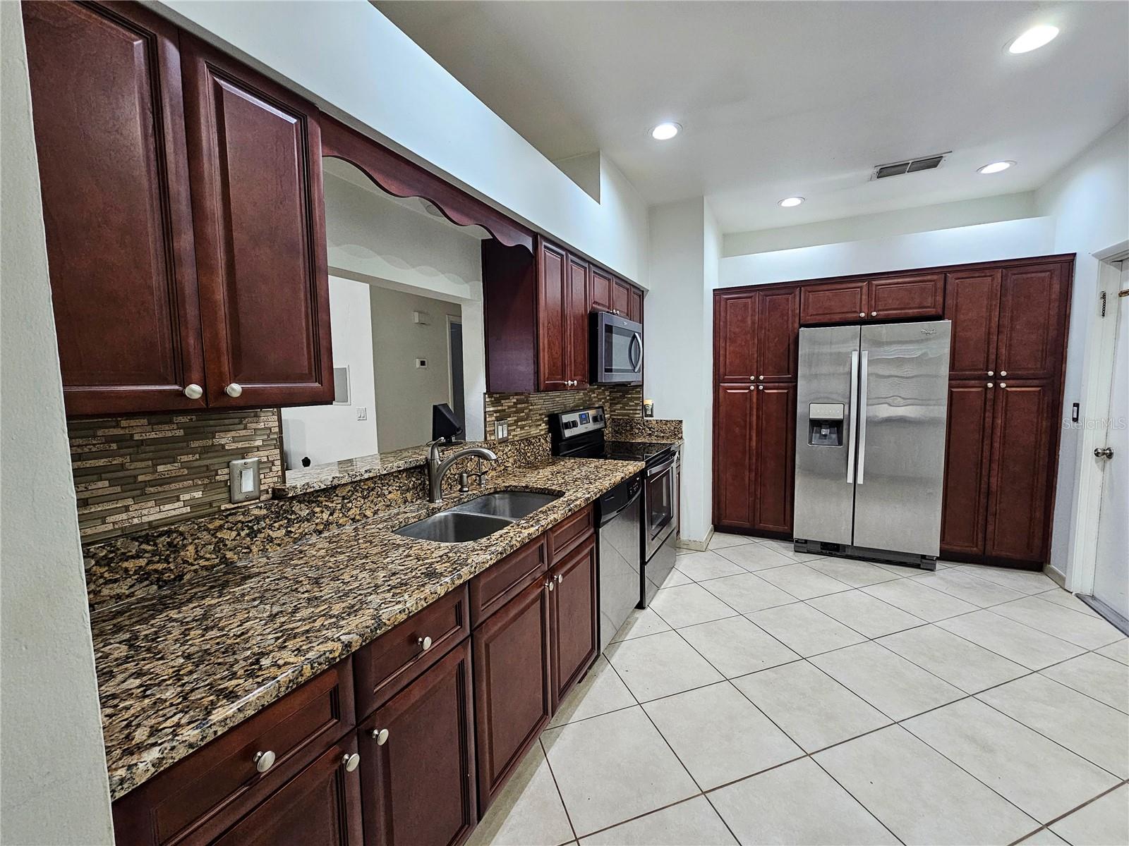 Image 8 of 25 For 4231 Sandhurst Drive