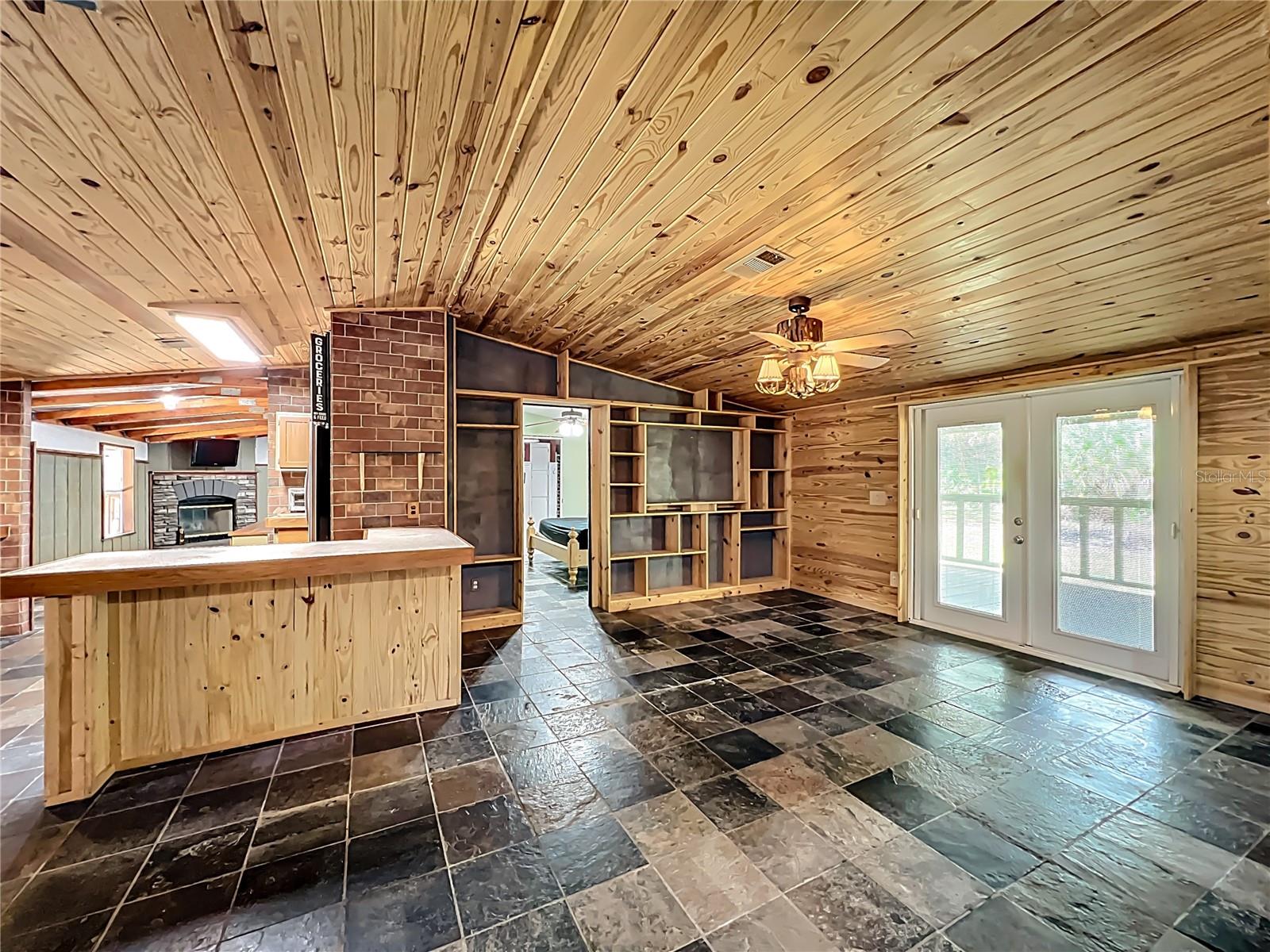 Image 22 of 82 For 1560 Saddle Run Drive