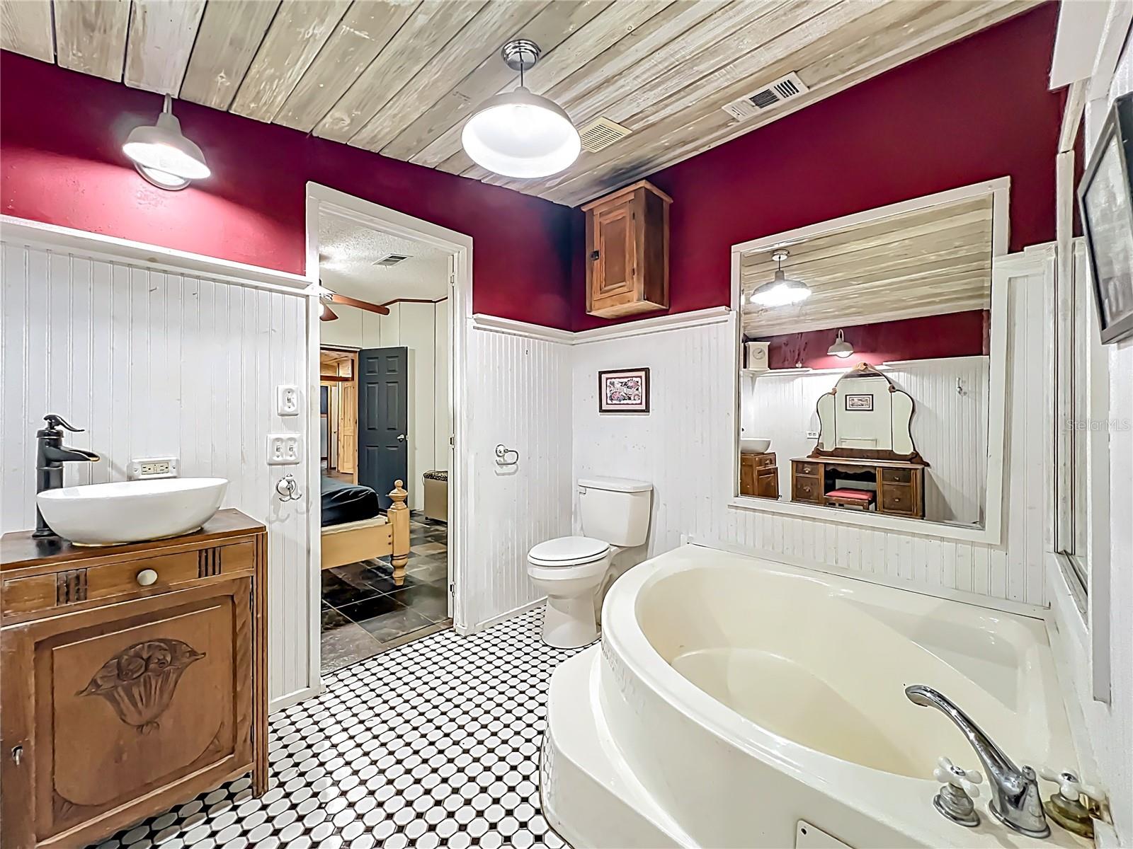 Image 41 of 82 For 1560 Saddle Run Drive