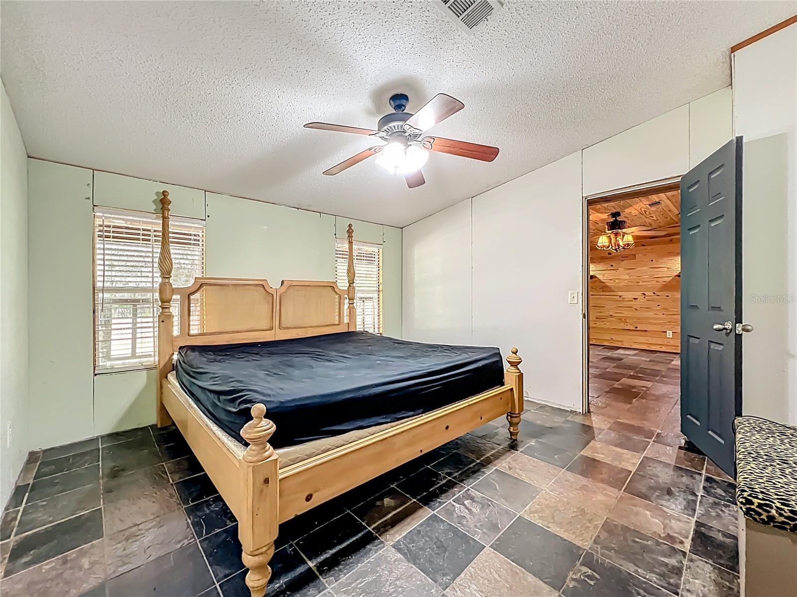 Image 42 of 82 For 1560 Saddle Run Drive