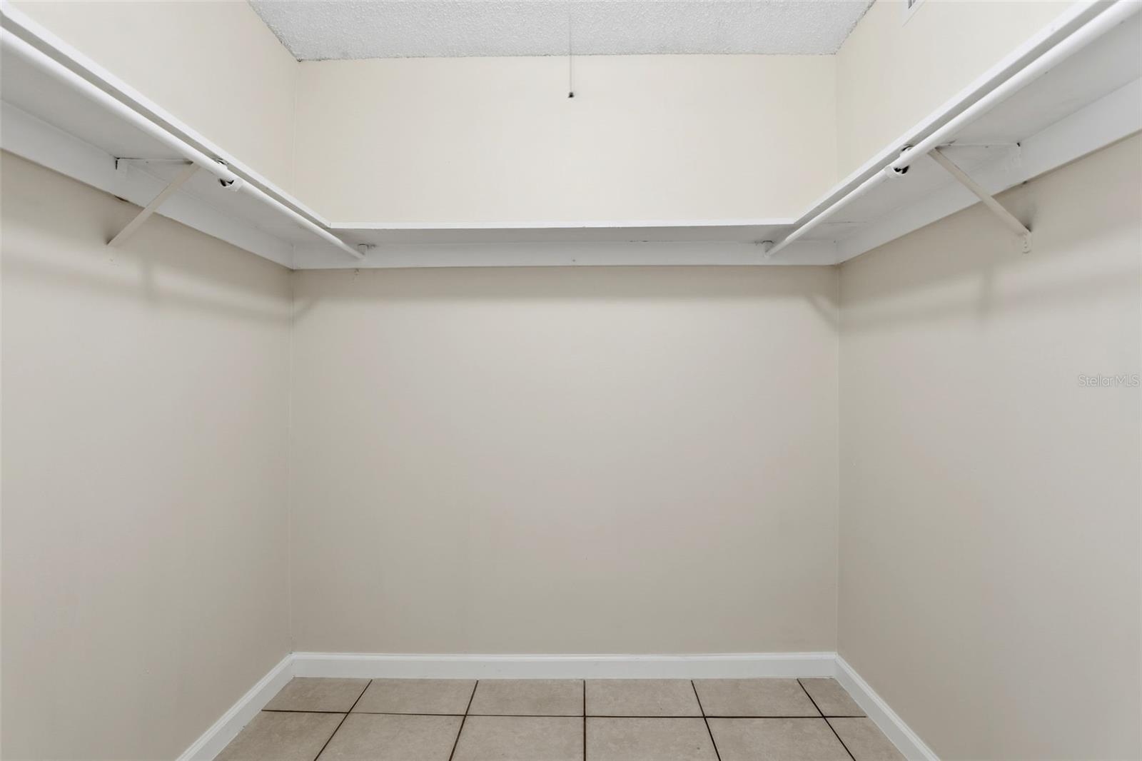 Image 16 of 31 For 550 Orange Drive 5