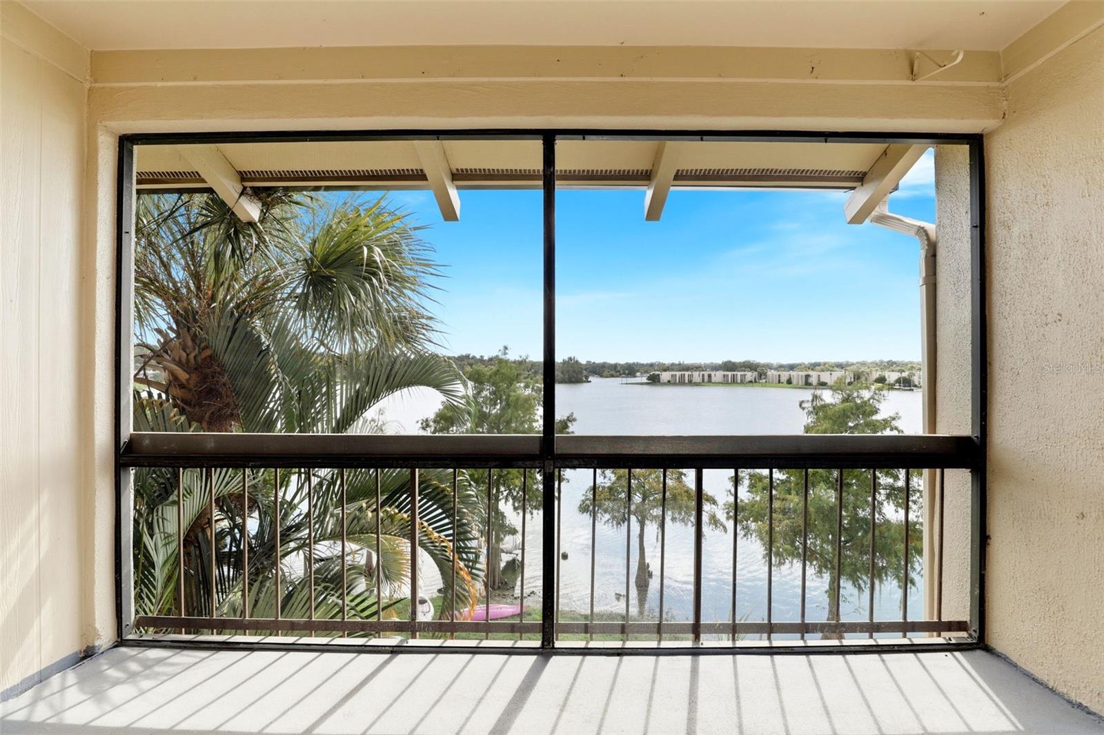 Image 21 of 31 For 550 Orange Drive 5