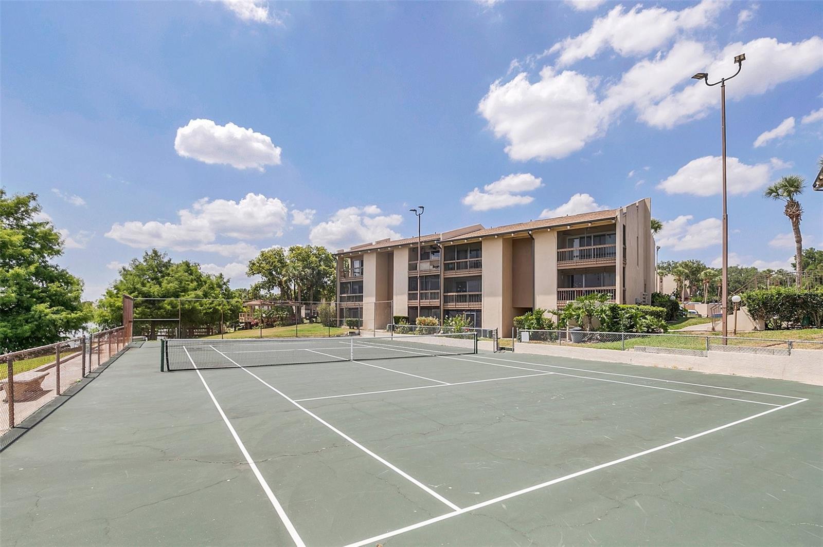 Image 23 of 31 For 550 Orange Drive 5